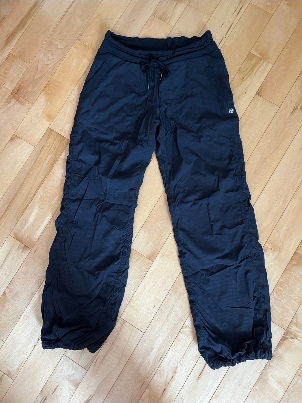 lululemon athletica Women’s Navy Drawstring Jogger Pants